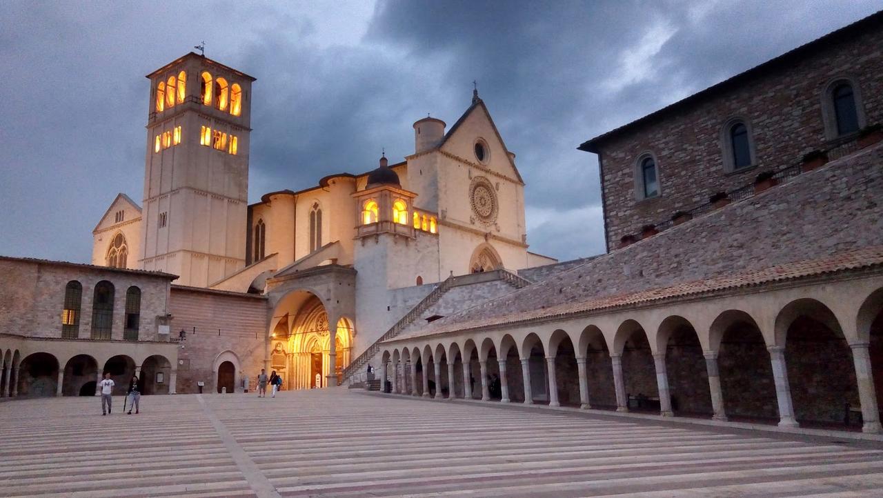 Hotel Il Cammino Di Francesco Bastia Umbra Exterior foto